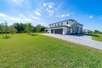 17130 Magnolia Estates Dr in Southwest Ranches, FL - Foto de edificio - Building Photo