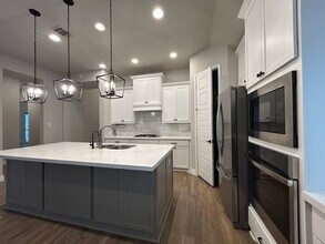 14081 May Mist in San Antonio, TX - Building Photo - Building Photo