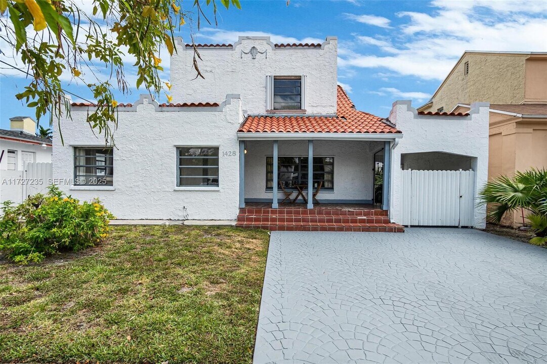1428 SW 11th Terrace in Miami, FL - Building Photo