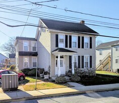 2050 State St, Unit 1 in East Petersburg, PA - Building Photo