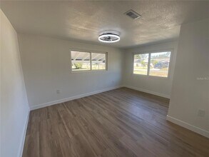 117 Deen Blvd in Auburndale, FL - Foto de edificio - Building Photo