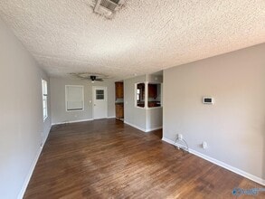 1812 Canary St NW in Huntsville, AL - Building Photo - Building Photo