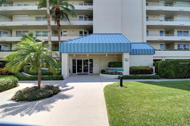 7892 Sailboat Key Blvd S in South Pasadena, FL - Building Photo - Building Photo