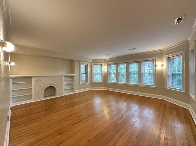 2619 W Greenleaf Ave in Chicago, IL - Building Photo - Building Photo