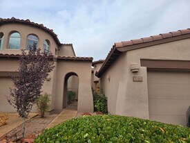 170 Colinas in Sedona, AZ - Building Photo