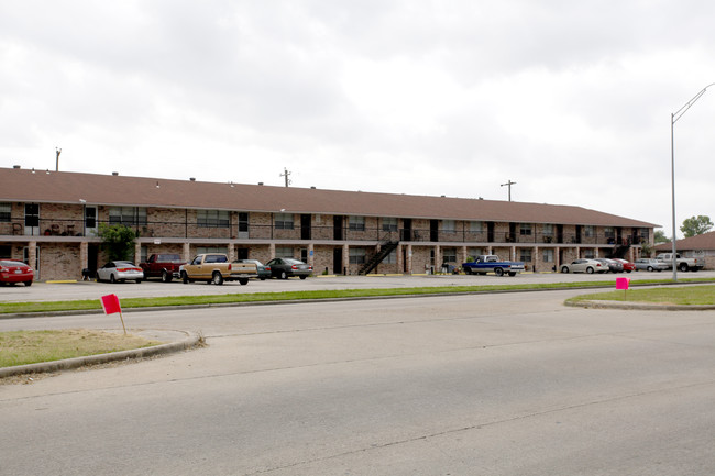 Riverbrook Apartments in Houston, TX - Foto de edificio - Building Photo