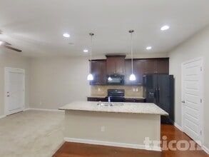 394 Lossie Ln in Mcdonough, GA - Foto de edificio - Building Photo