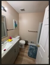 11 Windsong Cir in East Brunswick, NJ - Foto de edificio - Building Photo