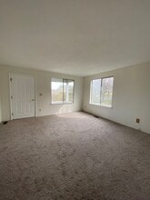 1712 Walnut St in La Grande, OR - Building Photo - Building Photo