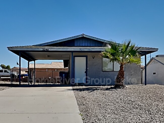 2240 Shorewood Dr in Lake Havasu City, AZ - Building Photo - Building Photo