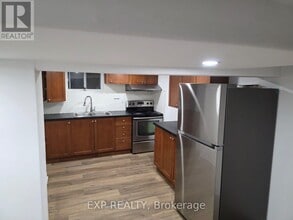 19 W 1st St in Hamilton, ON - Building Photo - Building Photo