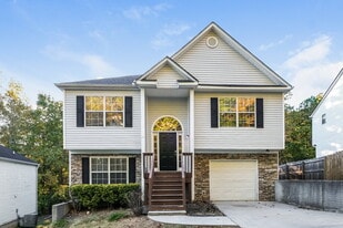 7038 Shenandoah Trail in Austell, GA - Building Photo