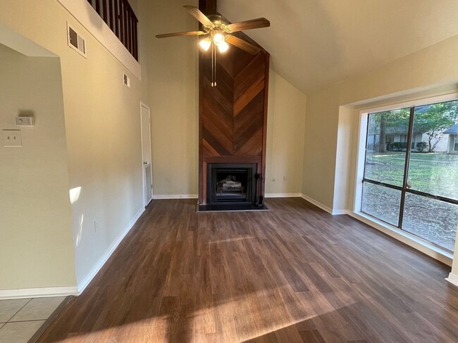 property at 1242 Sharlo Ave
