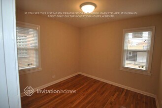 6209 S Meade Ave in Chicago, IL - Foto de edificio - Building Photo