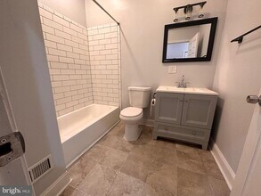 120 N Stockton St, Unit 1 in Trenton, NJ - Building Photo - Building Photo