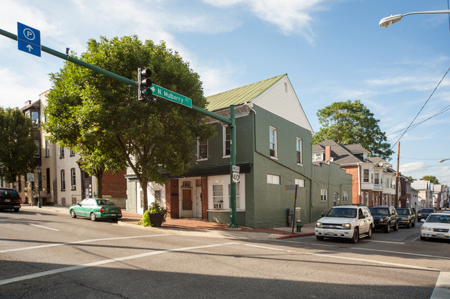 144 E Franklin St in Hagerstown, MD - Building Photo - Building Photo