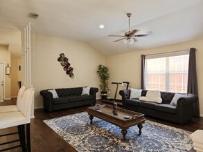 605 Blair Dr in Lewisville, TX - Building Photo - Building Photo