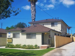 11841 Gale Ave in Hawthorne, CA - Building Photo - Building Photo