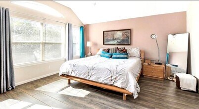 1728 Tornado in Houston, TX - Building Photo - Building Photo