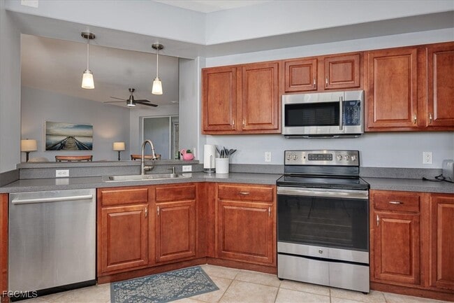 property at 9611 Hemingway Ln