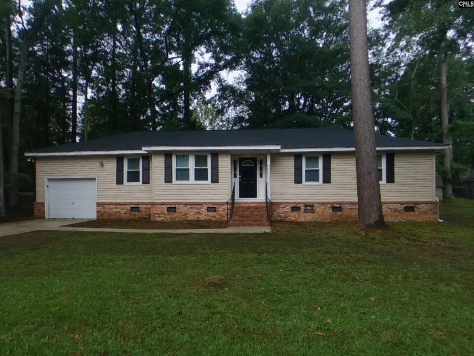 208 Southampton Dr in Irmo, SC - Building Photo