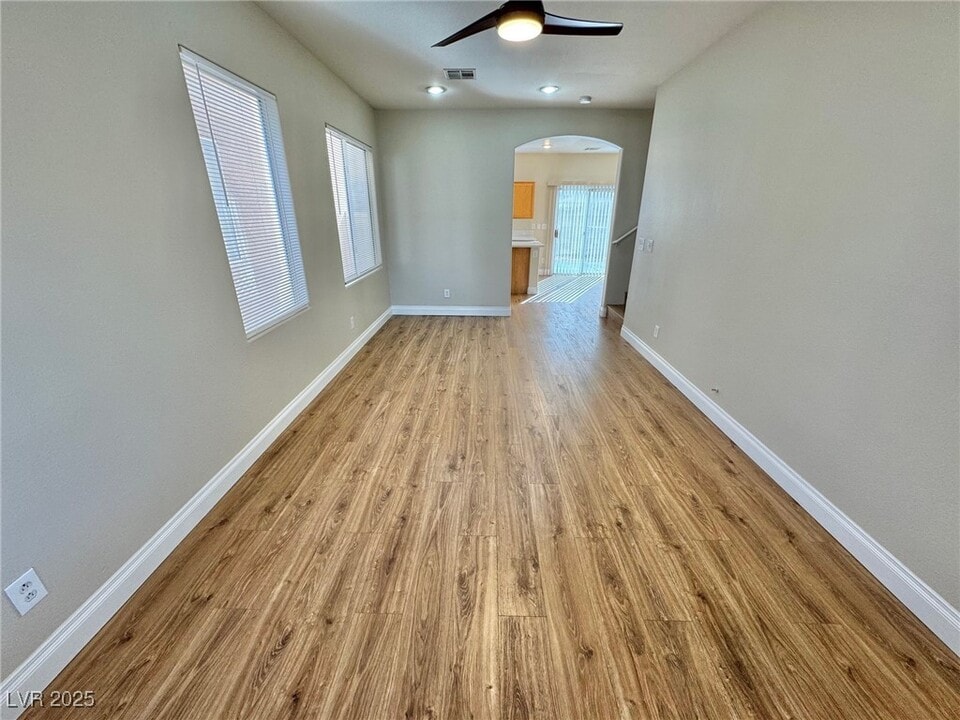 10992 Scotch Rose St in Henderson, NV - Building Photo