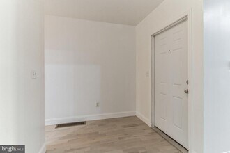 4220 Chestnut St in Philadelphia, PA - Building Photo - Building Photo