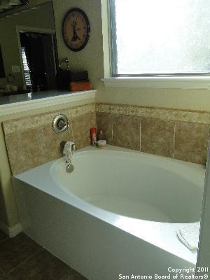9314 Wind Talker in San Antonio, TX - Building Photo