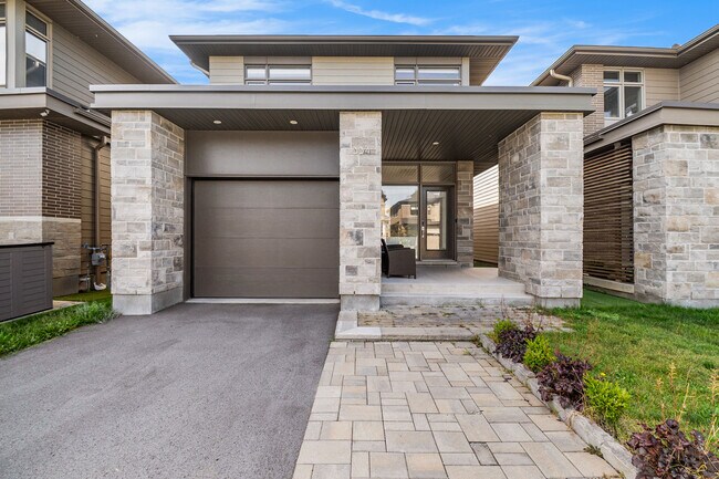 334 Lysander Pl in Ottawa, ON - Building Photo - Building Photo