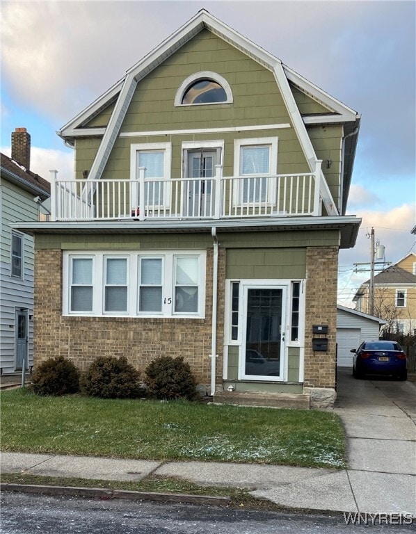 property at 15 Stratford Rd