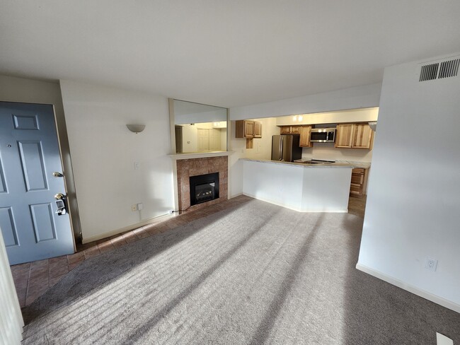 property at 20 S Boulder Cir