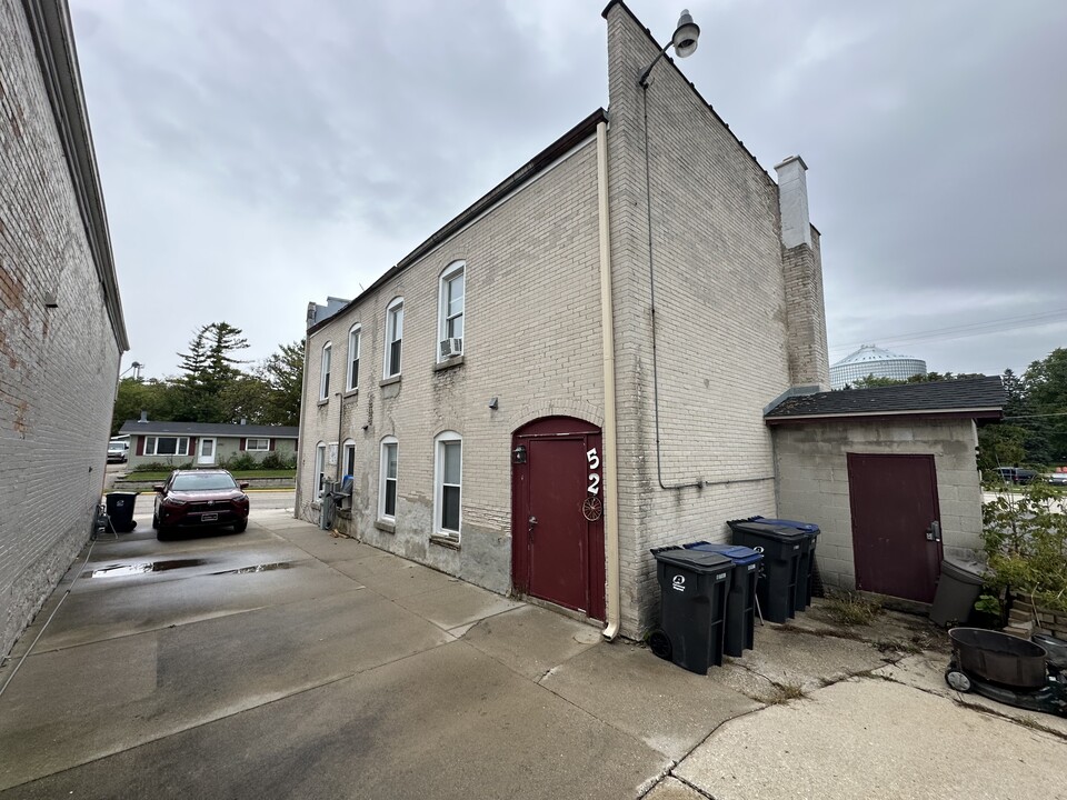 520 Wisconsin St, Unit 520 Wisconsin St in Adell, WI - Building Photo