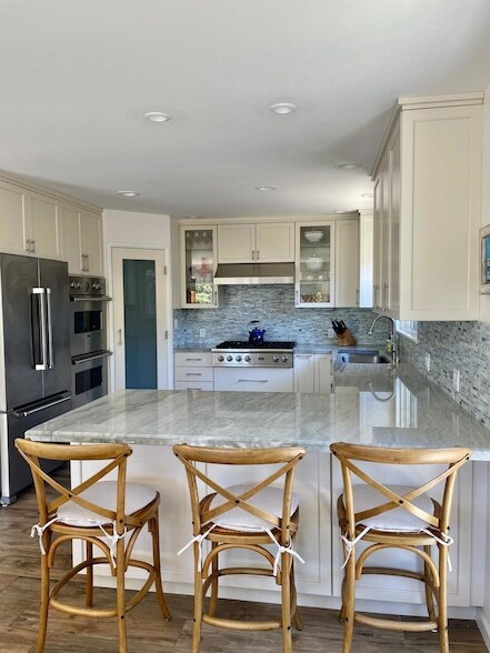 1711 La Coronilla Dr in Santa Barbara, CA - Building Photo - Building Photo