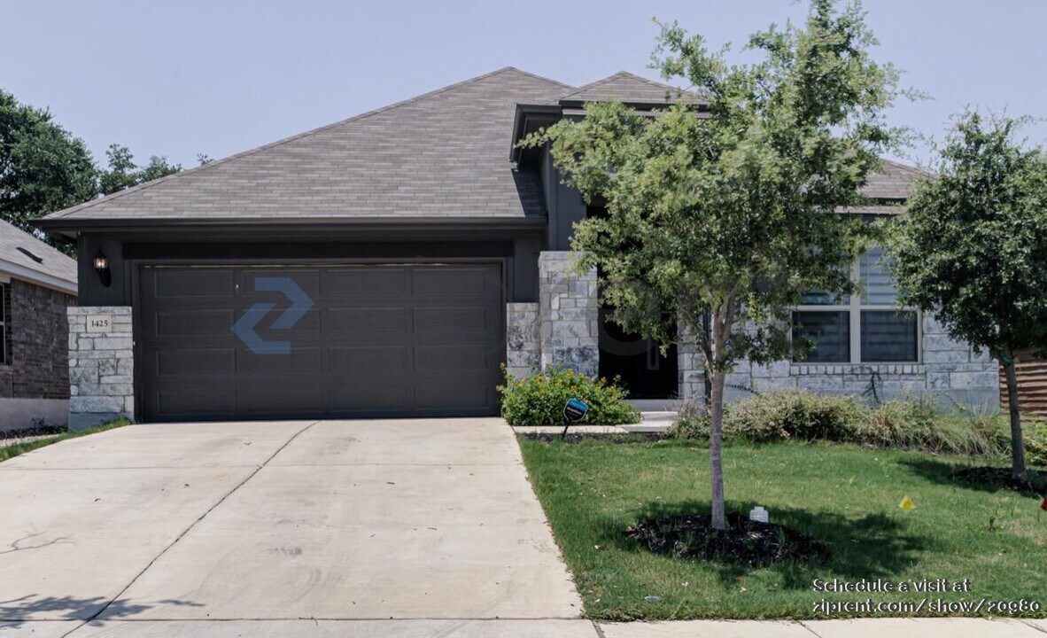 1425 Beard Pass in Leander, TX - Building Photo