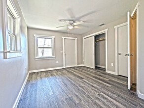 38742 11th Ave in Zephyrhills, FL - Building Photo - Building Photo