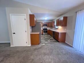 4493 Pleasantview Ct NE in Rockford, MI - Building Photo - Building Photo