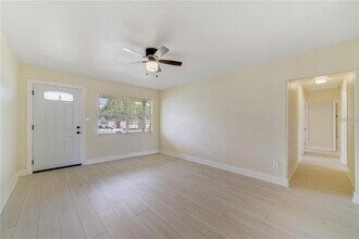 30 W Hammon Dr in Apopka, FL - Building Photo - Building Photo