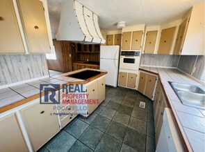 114 Teakwood St in Pocatello, ID - Building Photo - Building Photo