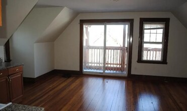 23 Gardner St, Unit 1F in Boston, MA - Building Photo - Building Photo