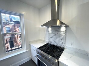 31 Melrose St, Unit 1 in Boston, MA - Building Photo - Building Photo