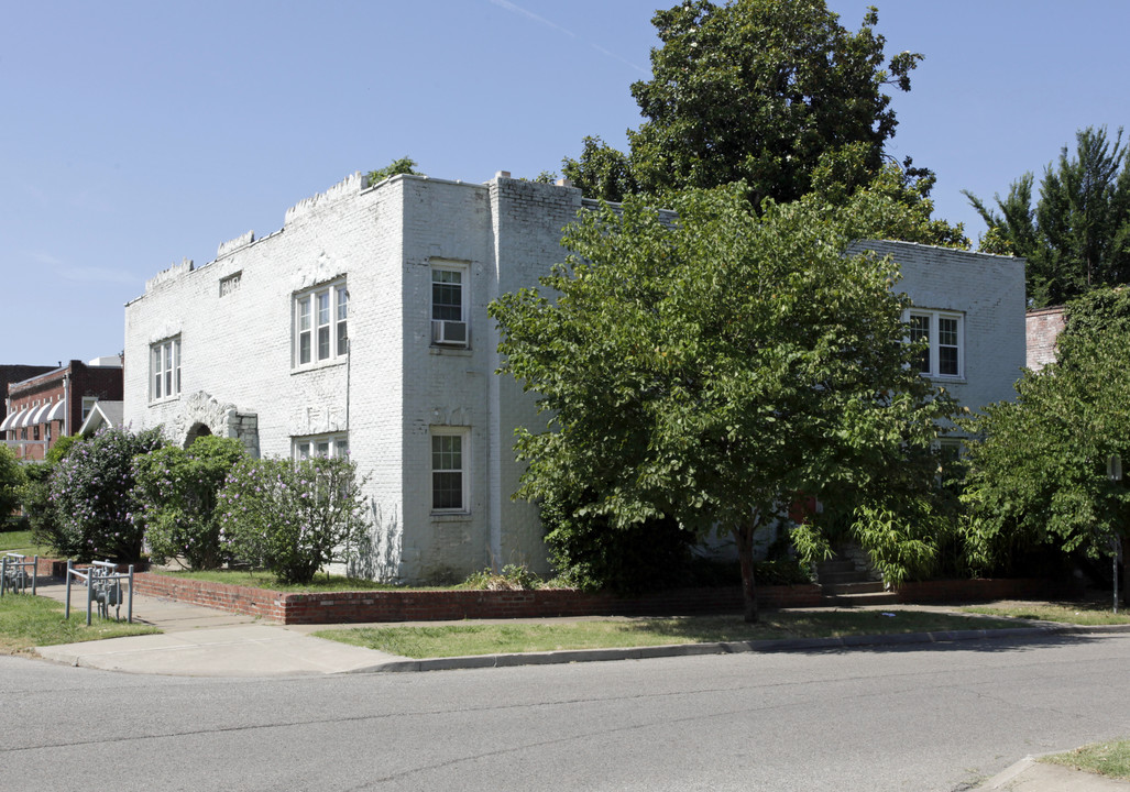 Pamela Apartments in Tulsa, OK - Building Photo