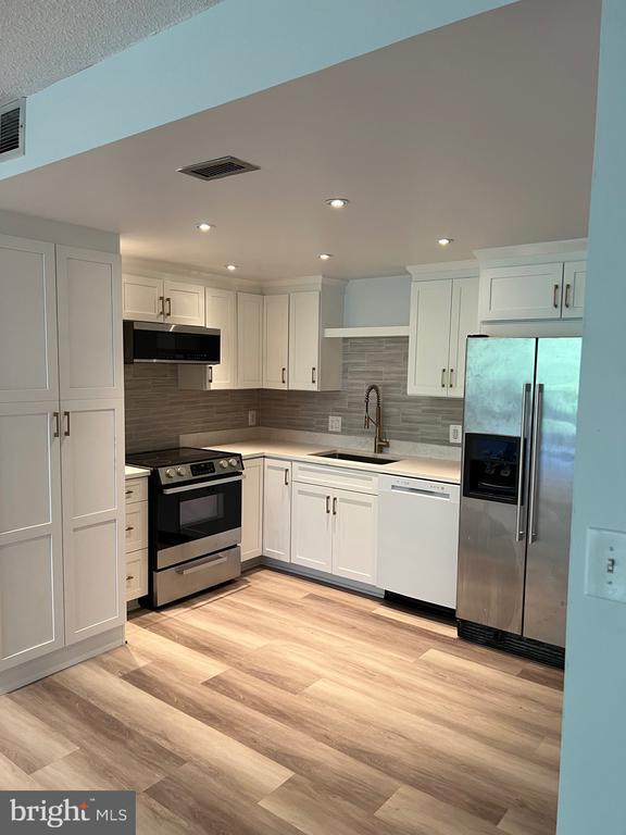 property at 6301 Stevenson Ave
