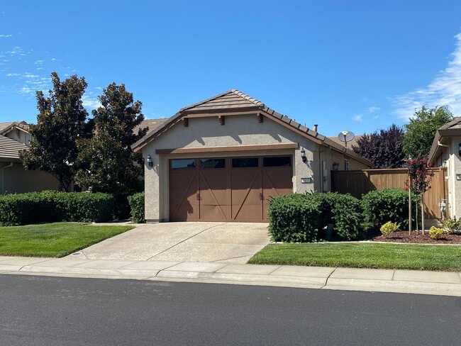 property at 7437 Bloomsbury Way