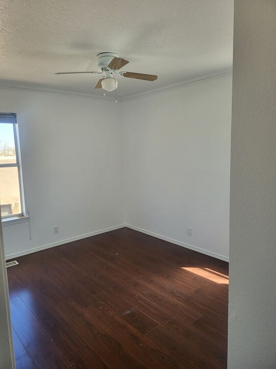 519 Phoenix Ave NW in Albuquerque, NM - Building Photo