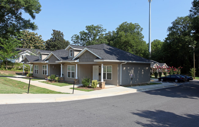 314 E 3rd Ave in Gastonia, NC - Building Photo - Building Photo