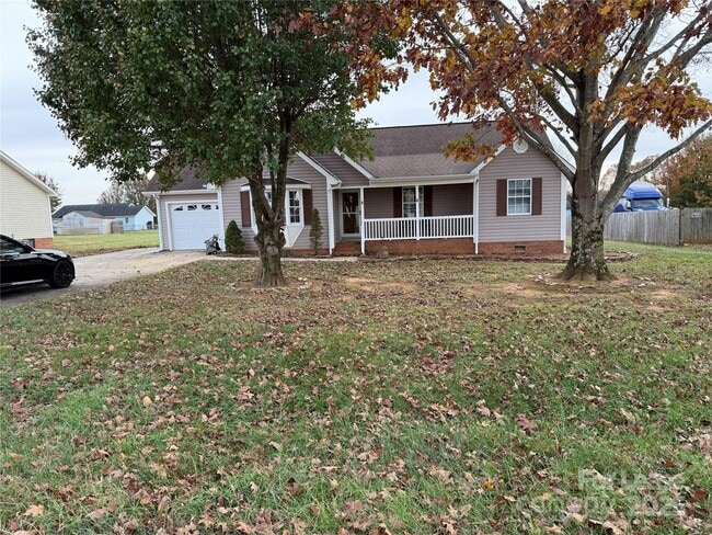 117 Hayworth Ln in Statesville, NC - Building Photo - Building Photo