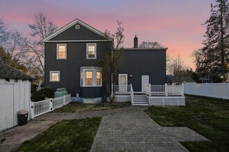 2 Garland St in Plymouth, NH - Building Photo - Building Photo