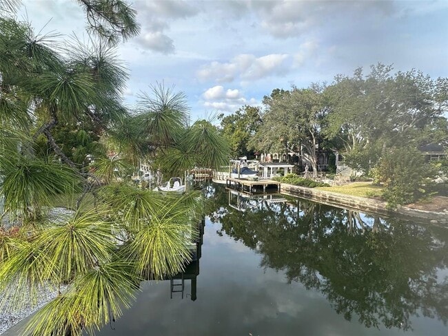 2610 S Dundee St in Tampa, FL - Building Photo - Building Photo