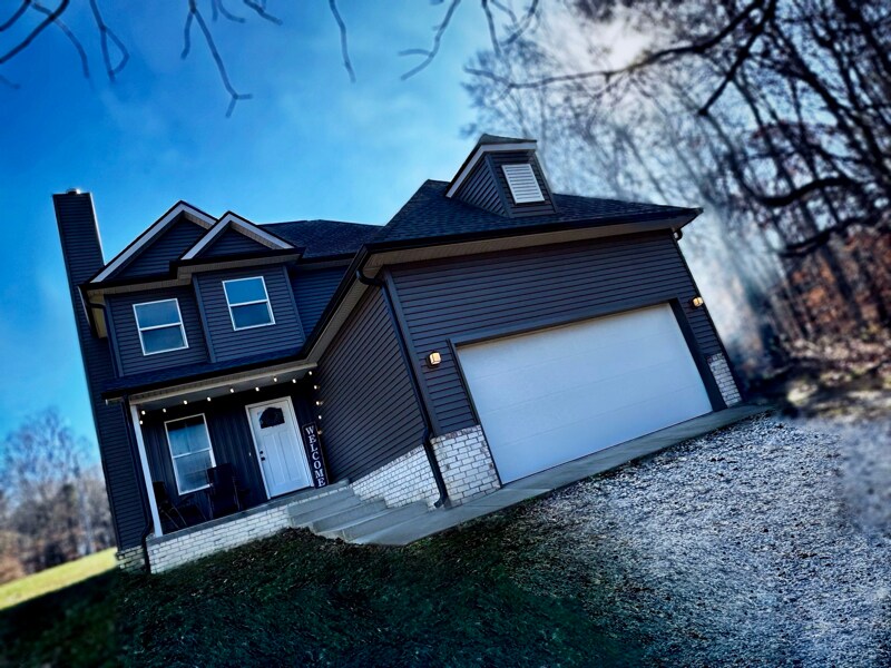 101 Pine Thicket Rd in Westmoreland, TN - Building Photo