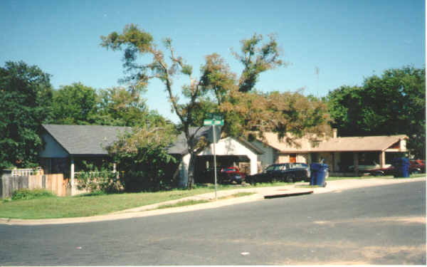 9921 Nocturne Cv in Austin, TX - Building Photo